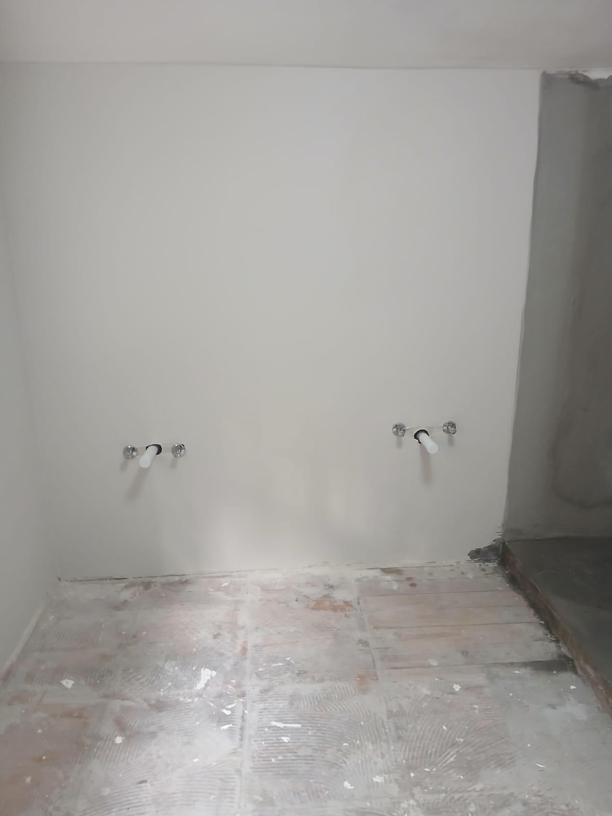 Basin wall before installation
